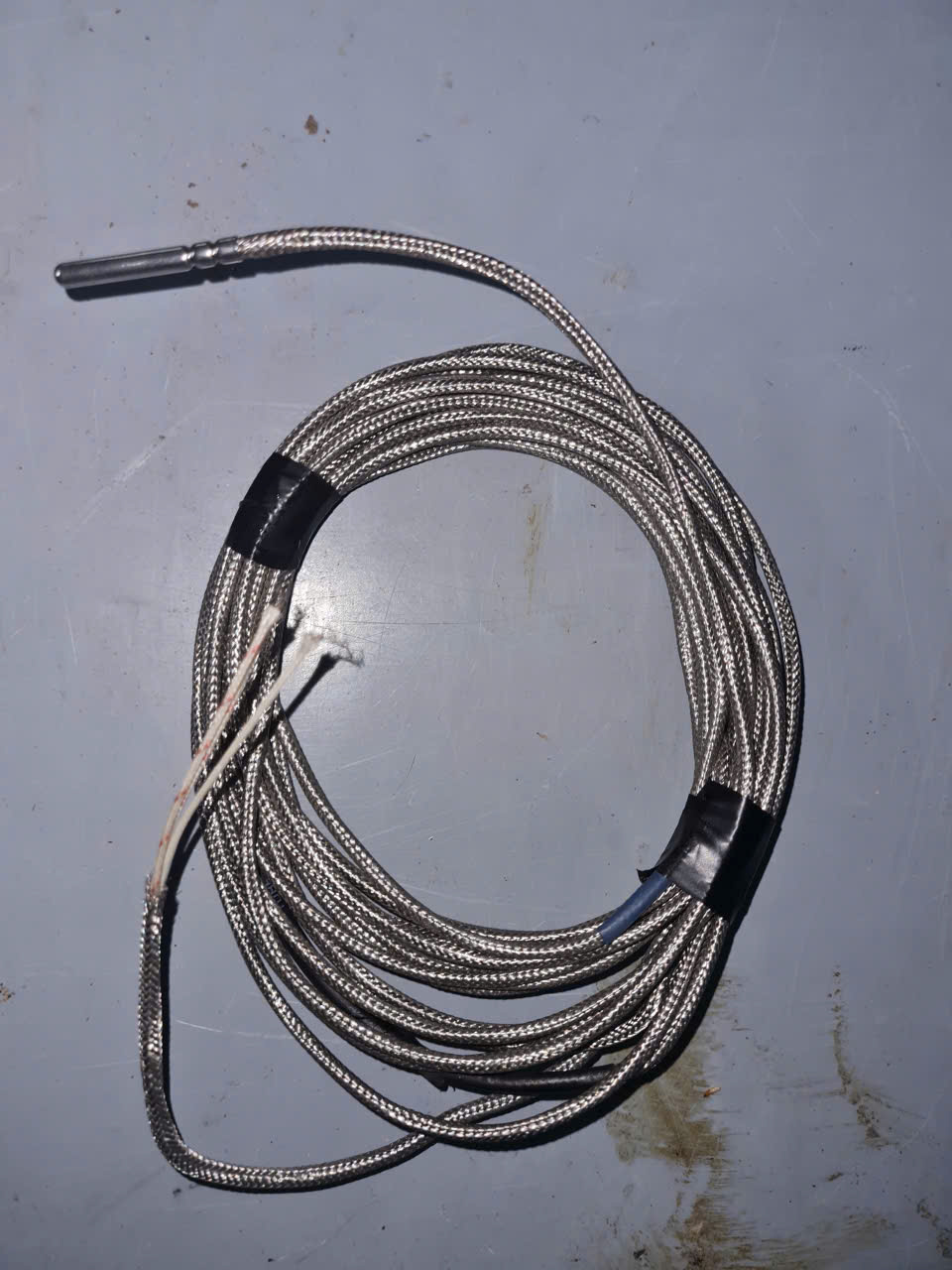 Temperature PT100 OD4mm L5m (Thiết bị đo nhiệt độ thân đo 4mm, độ dài dây 5m)